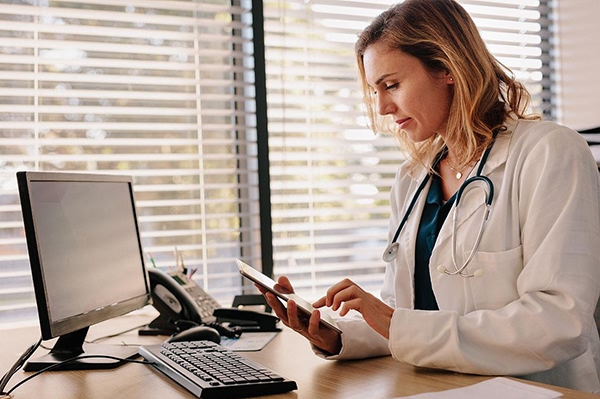 楊翠雪的婚姻變故：馮夏和女醫(yī)生